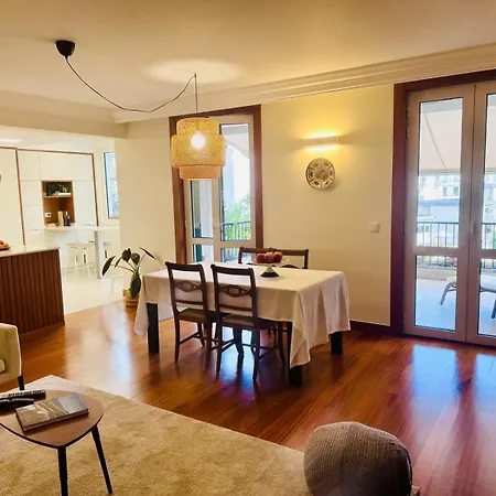 Madeira Precious Family