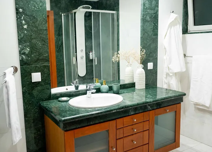 Madeira Precious Family *