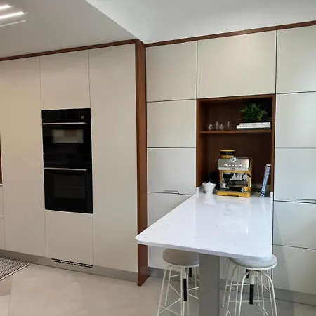 Madeira Precious Family 아파트 푼샬